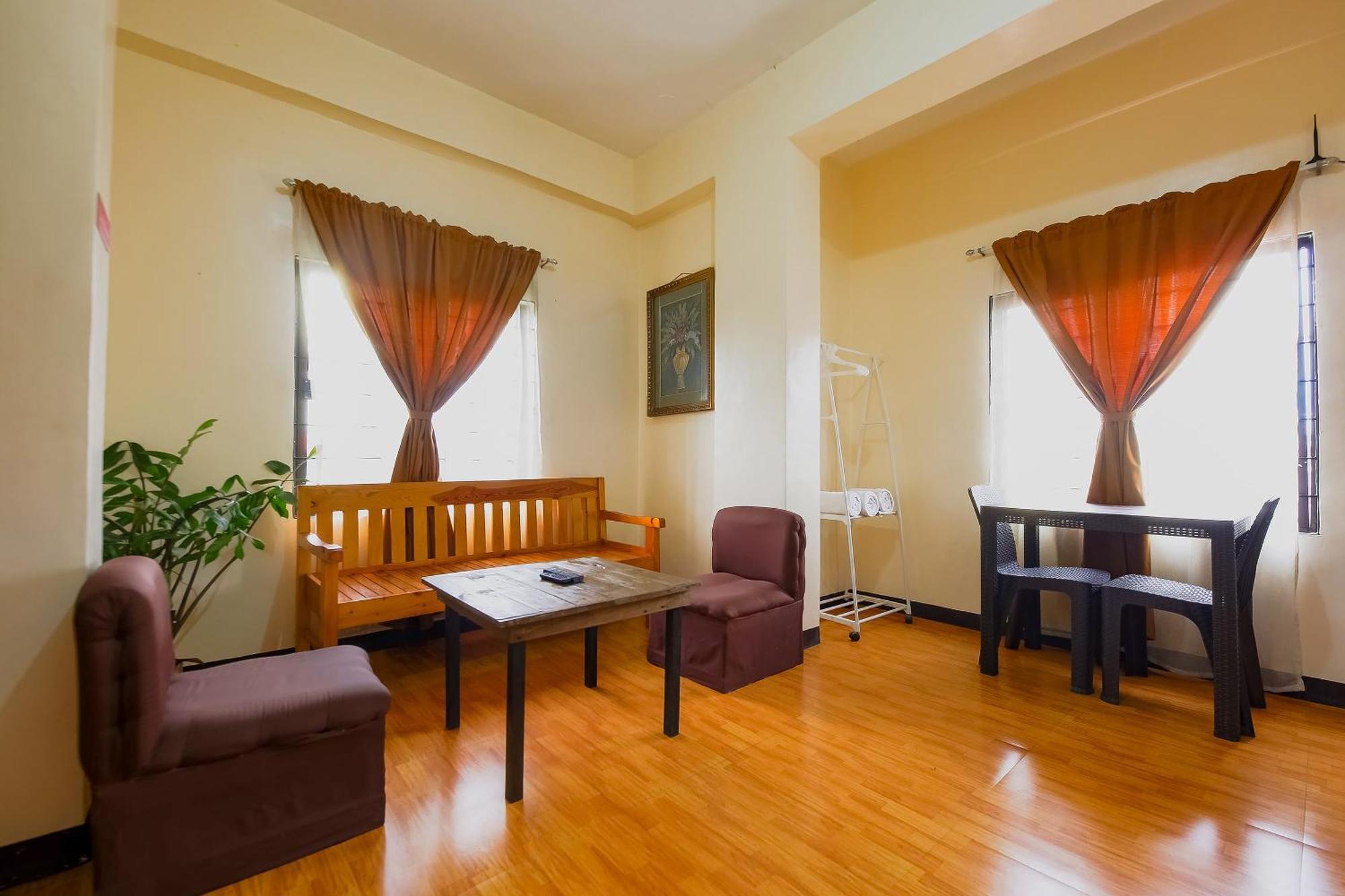OYO 431 Apollo 11 Apartelle Pasay Esterno foto
