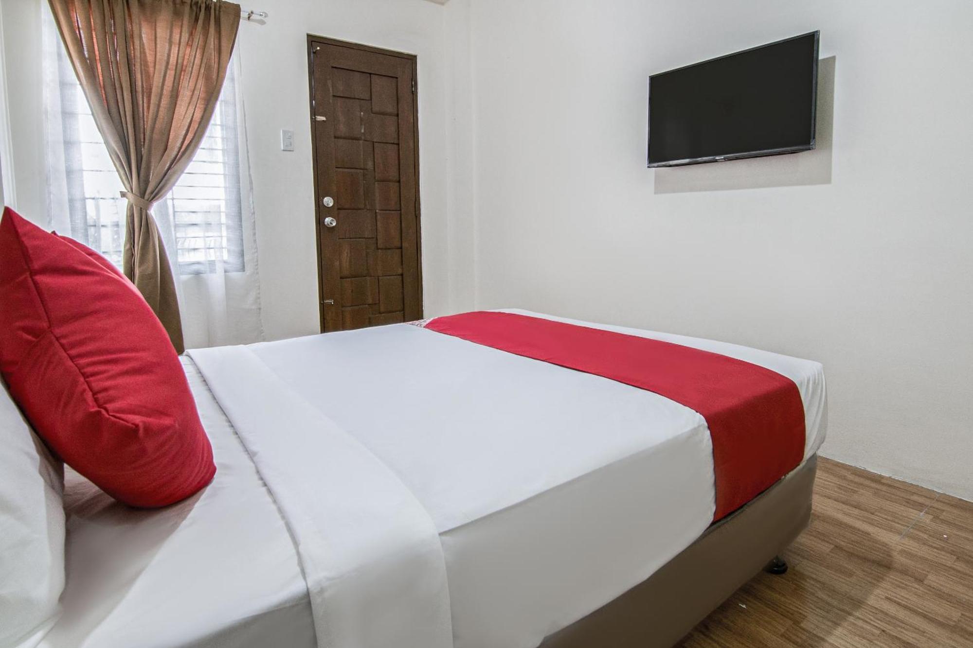 OYO 431 Apollo 11 Apartelle Pasay Esterno foto
