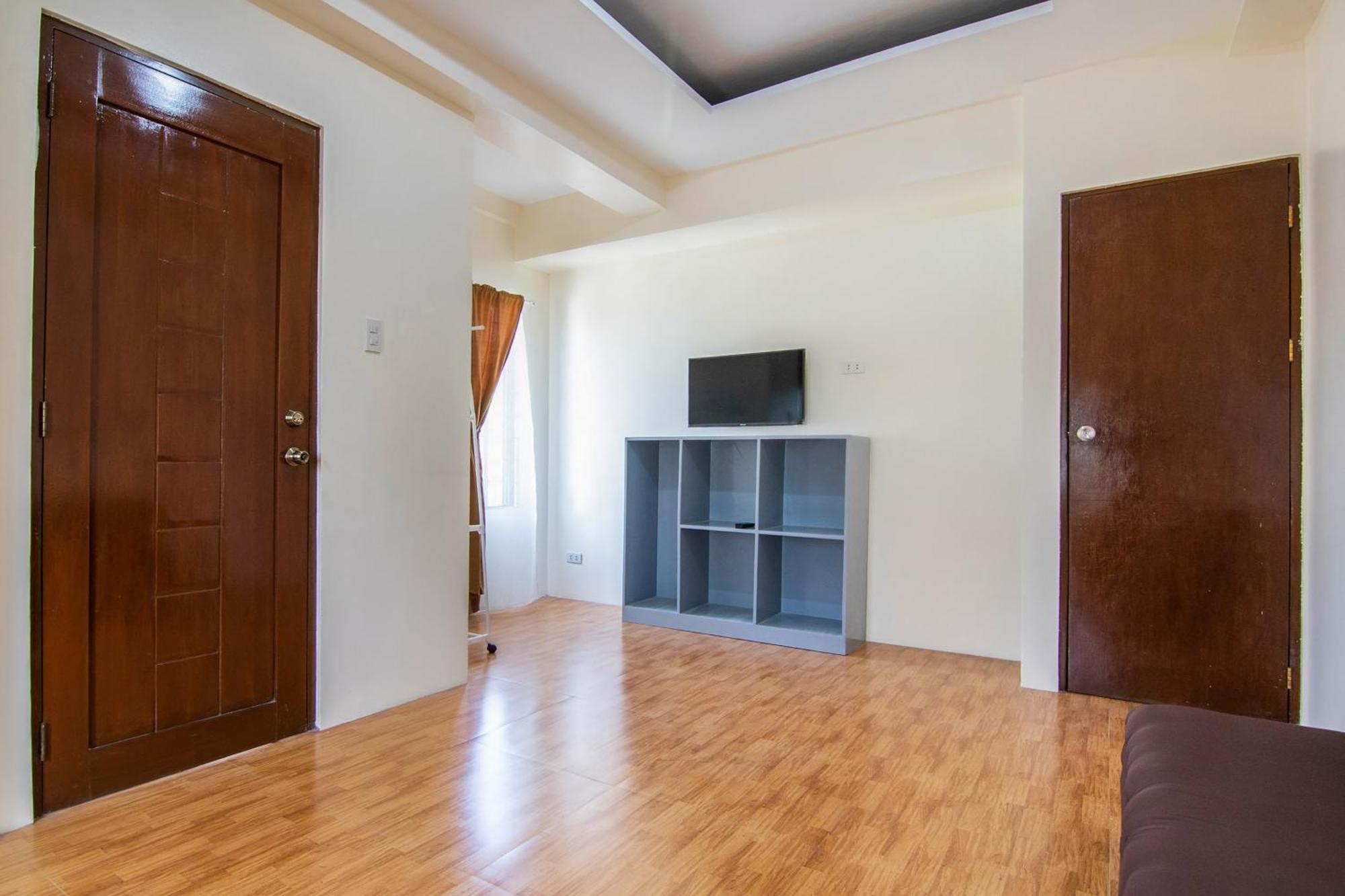 OYO 431 Apollo 11 Apartelle Pasay Esterno foto